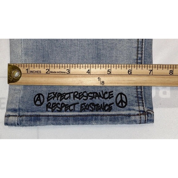 Ninth Hall Rogue Men's Skinny Jeans Graphic Print Lt Wash Sz 38x34 Gothic grunge - Picture 8 of 9